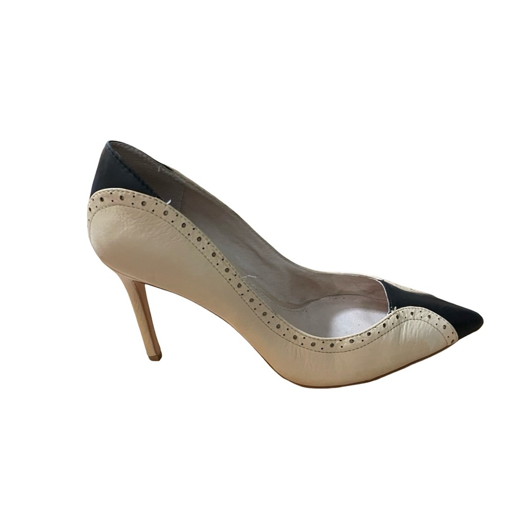 Louise et Cie Navy and Cream Heels - Picture 3 of 16